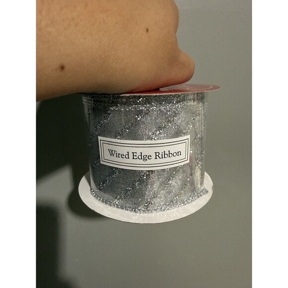 NEW 3 roll wired edge ribbon 2.5" x 30’ silver glitter Robert Stanley - Picture 3 of 5